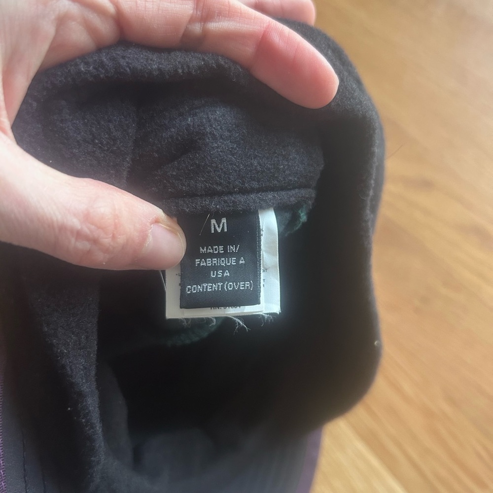 Patagonia Green, Black and Purple duckbill Fleece Hat medium vintage - Picture 5 of 6